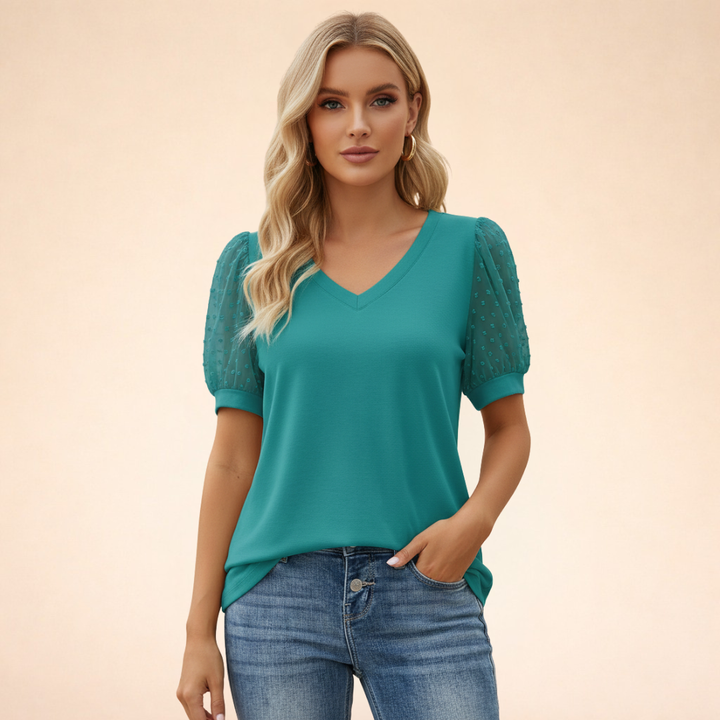 Liora | Lightweight and versatile festive top